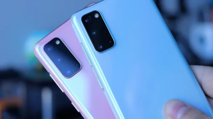 Unveiling the Ultimate iPhone: How to Find the Best Value for Your Money. 9 daniel romero Lhc1gg qIRA unsplash